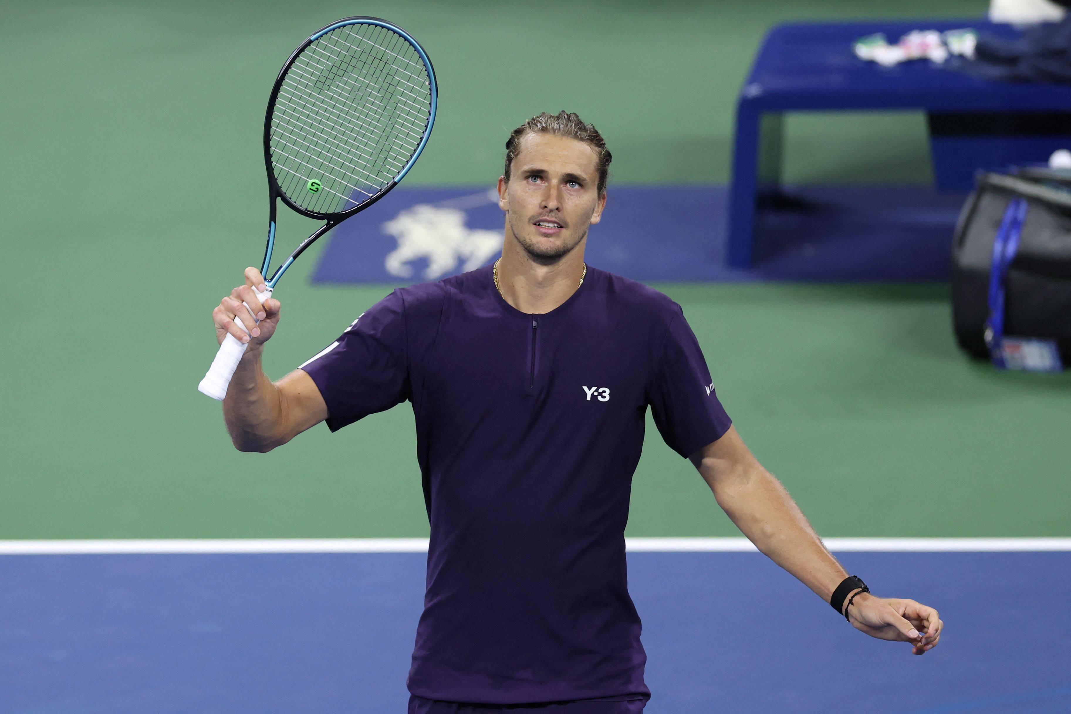 意大利网球队血洗世界网球队，兹维列夫送出助攻