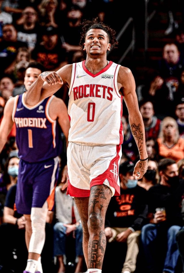 广州队险胜火箭,布克惊艳四座 广州队险胜火箭,布克惊艳四座