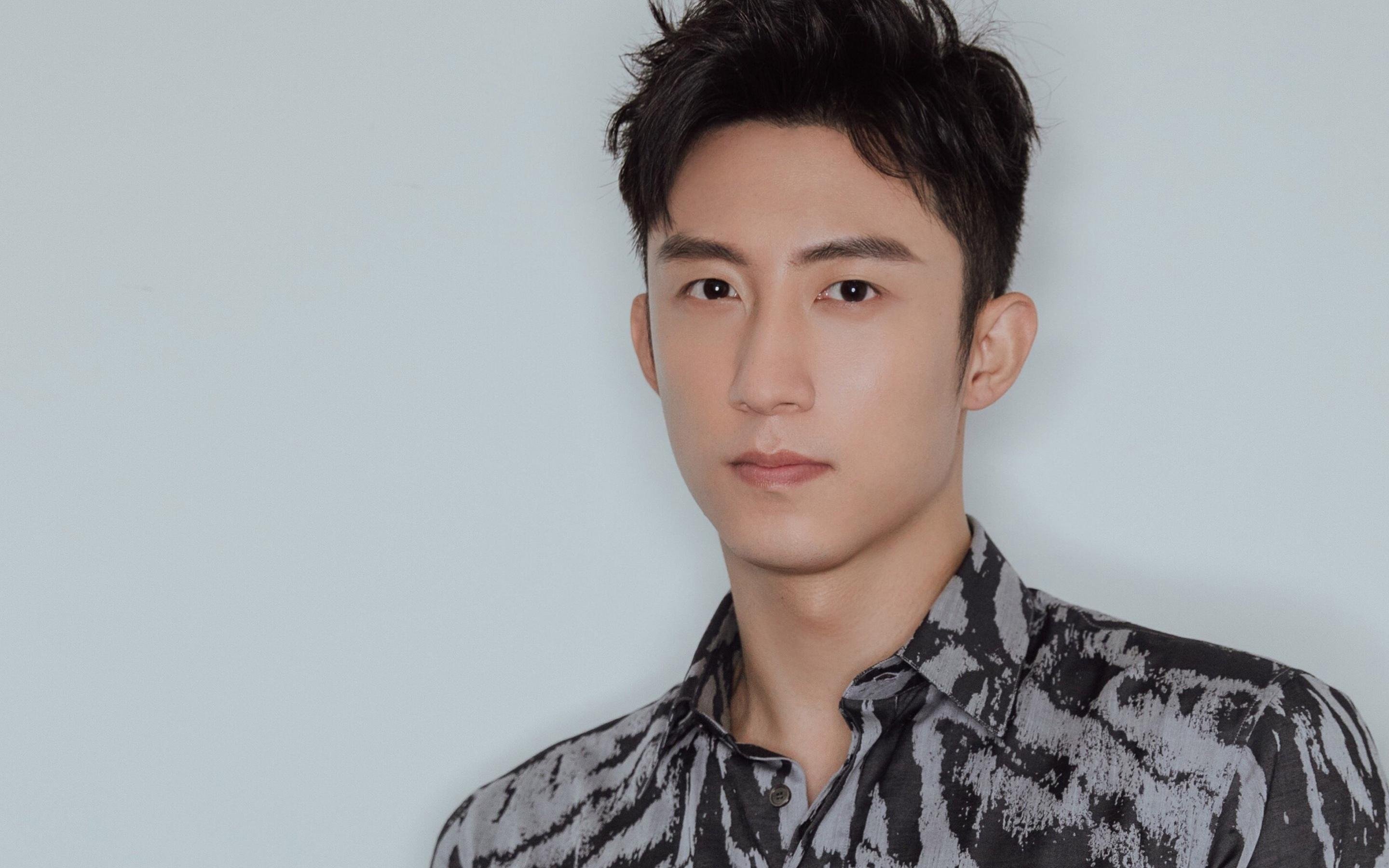 当圣西罗的风吹过安菲尔德，莱奥一骑绝尘，红军火力全覆威斯特法伦