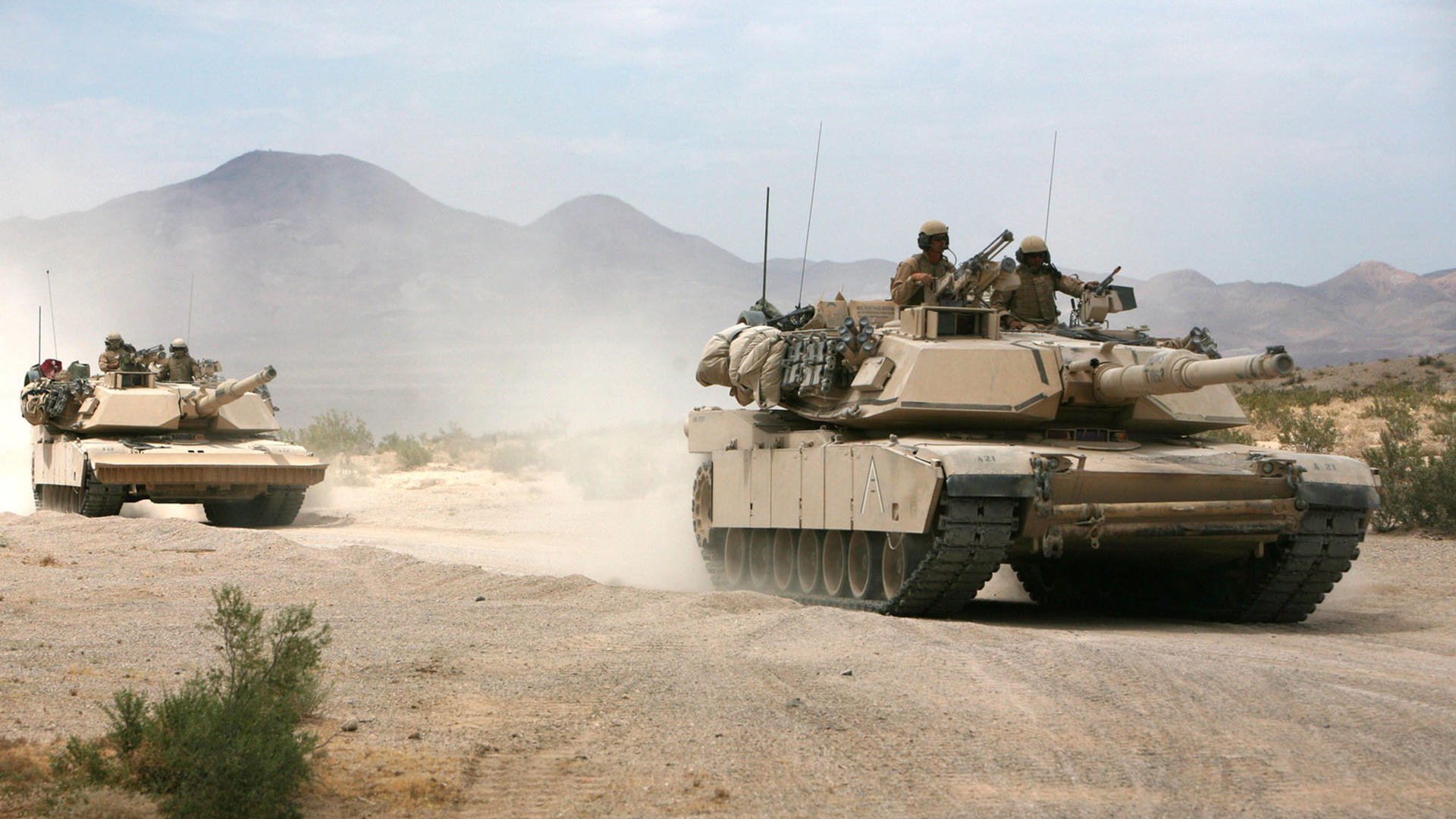 血色黄昏下的蓝黑救赎，欧冠决赛夜，卢卡库解围时刻